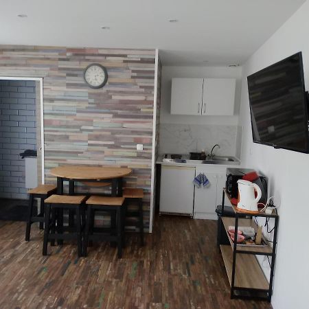 Chambre Studio Calais Exterior photo